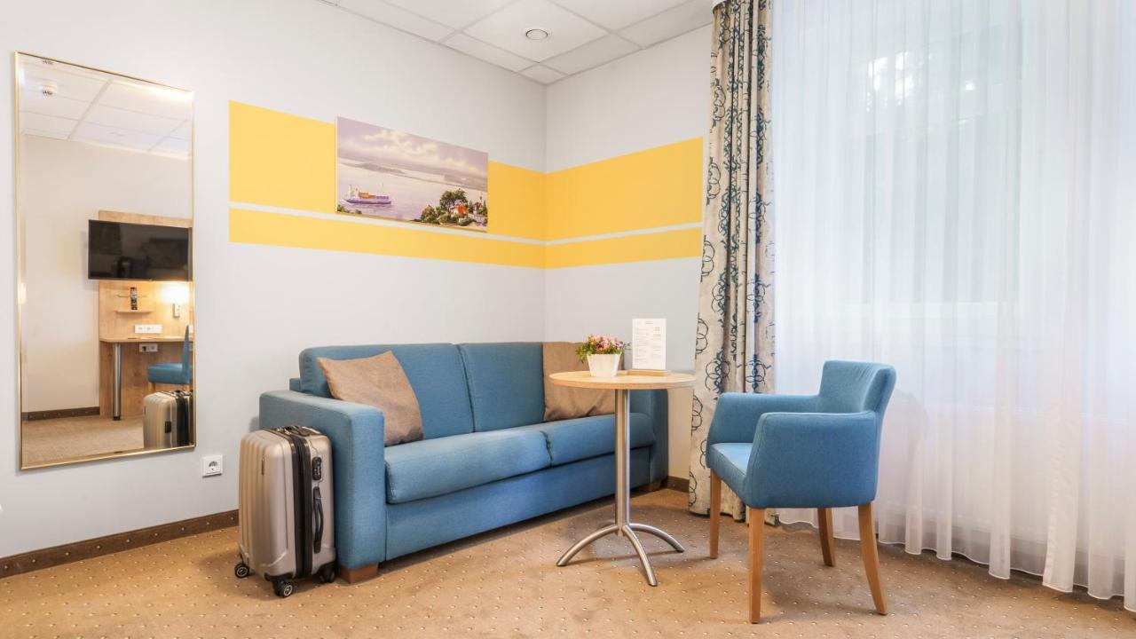 Hotel Kreuzer Wedel Eksteriør billede
