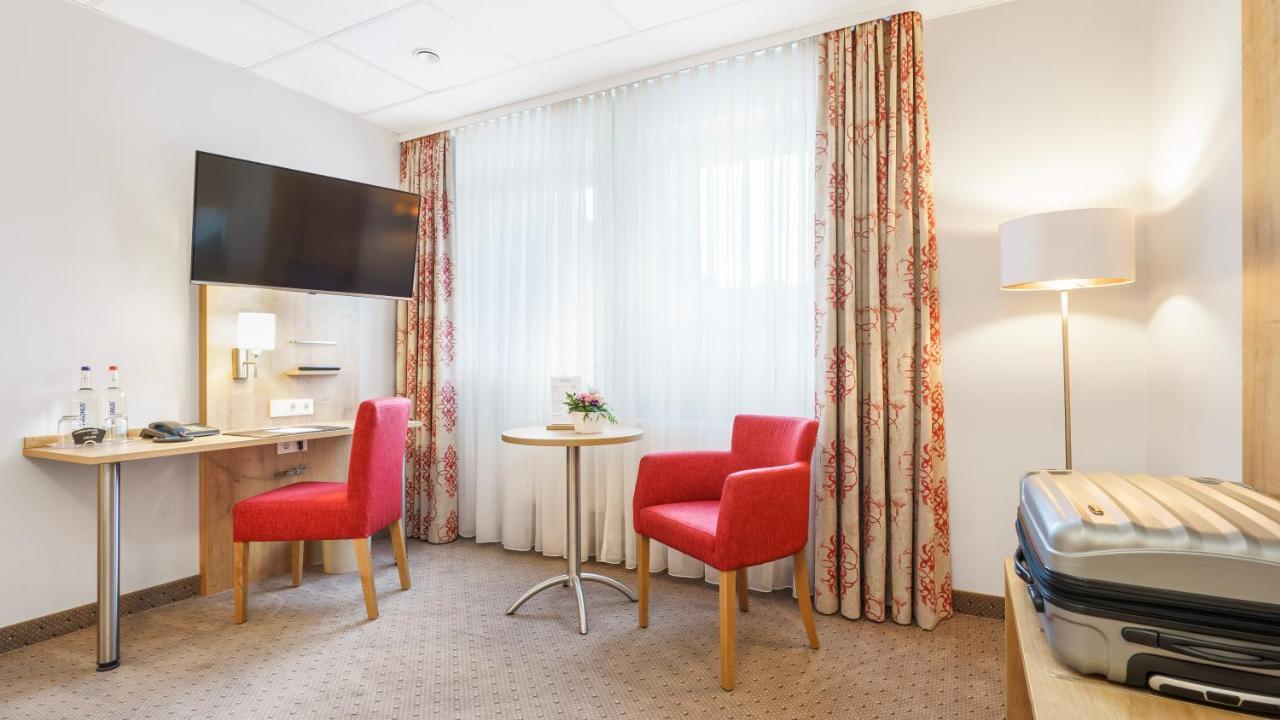 Hotel Kreuzer Wedel Eksteriør billede