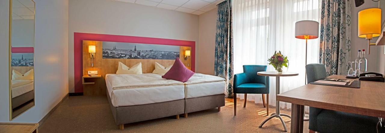Hotel Kreuzer Wedel Eksteriør billede