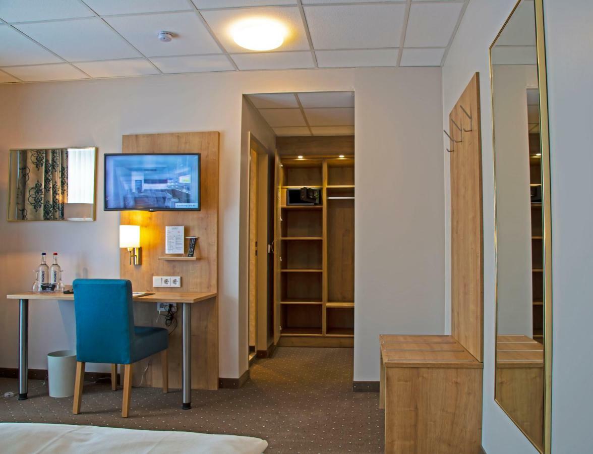 Hotel Kreuzer Wedel Eksteriør billede